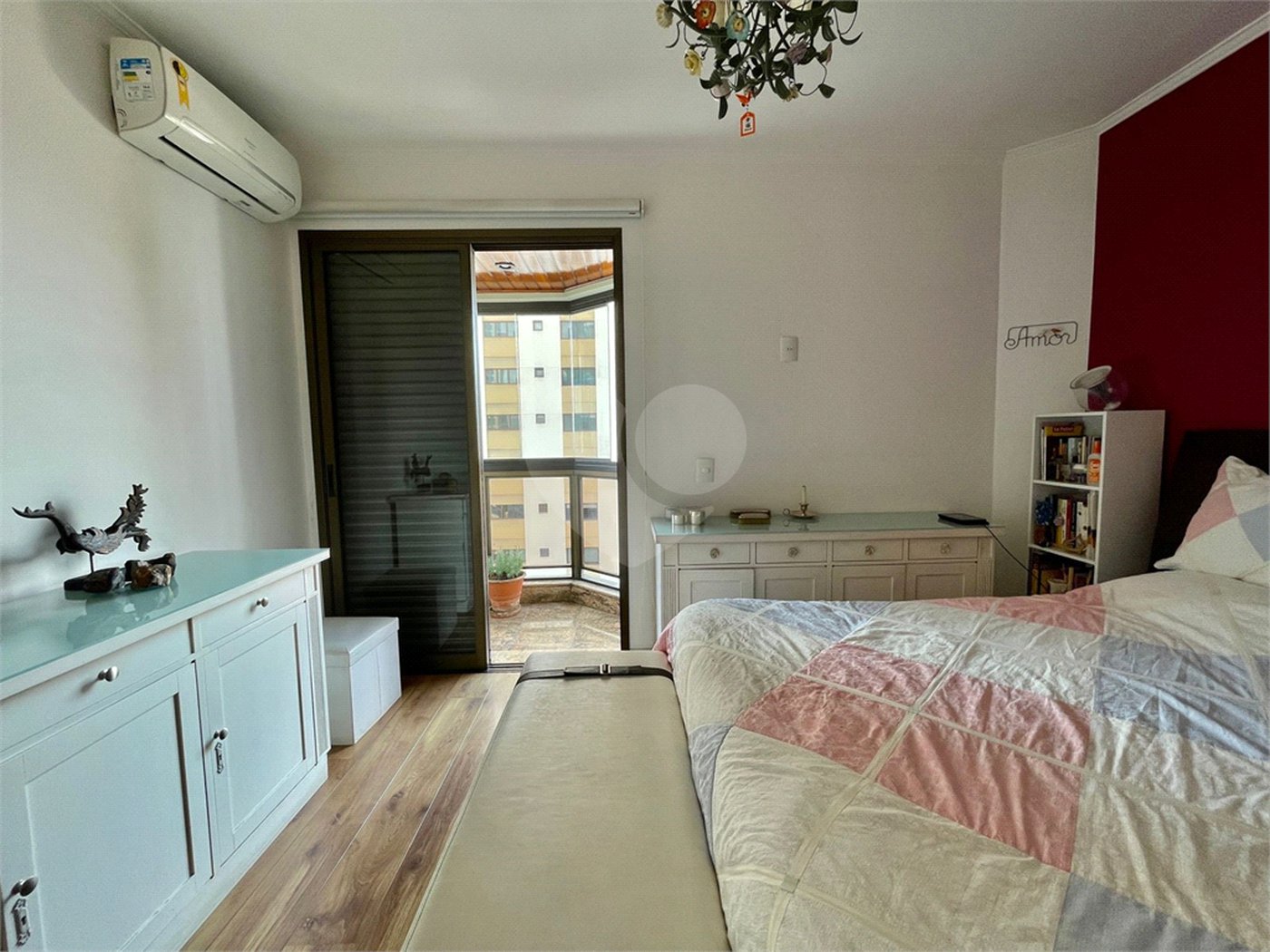Apartamento à venda com 4 quartos, sendo 3 suítes, em Campo Belo, São Paulo, SP