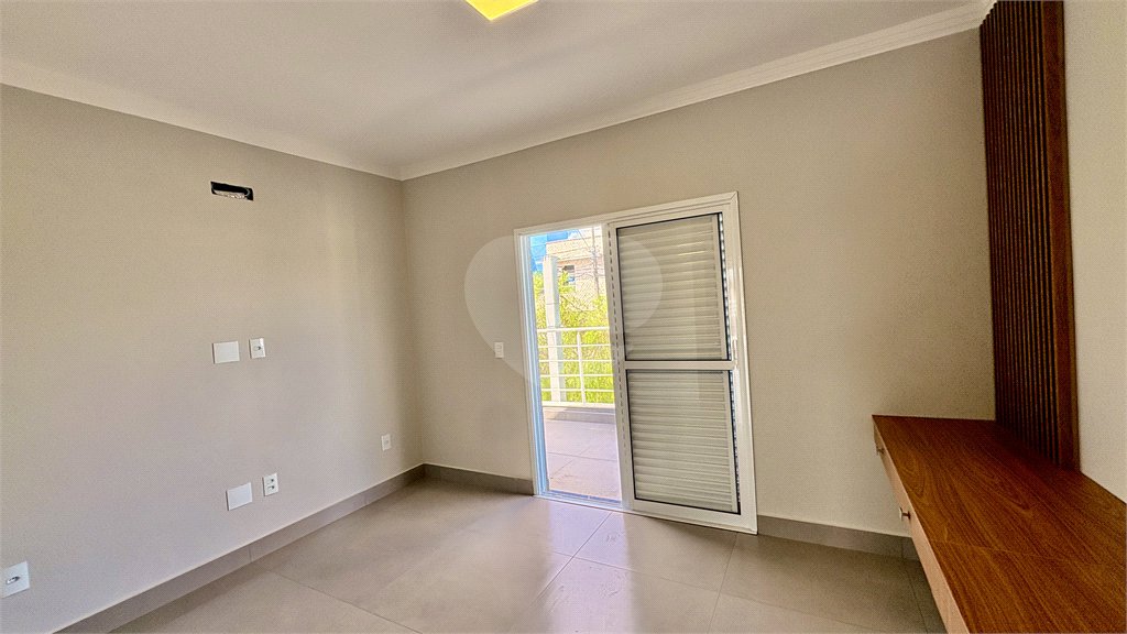 Casa à venda com 4 quartos, sendo 1 suíte,  no condomínio Villagio Milano, Sorocaba - SP