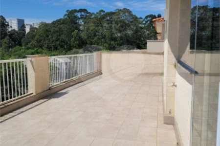 Casa à venda com 3 quartos, sendo 1 suíte, no condomínio Terrara, São Paulo - SP