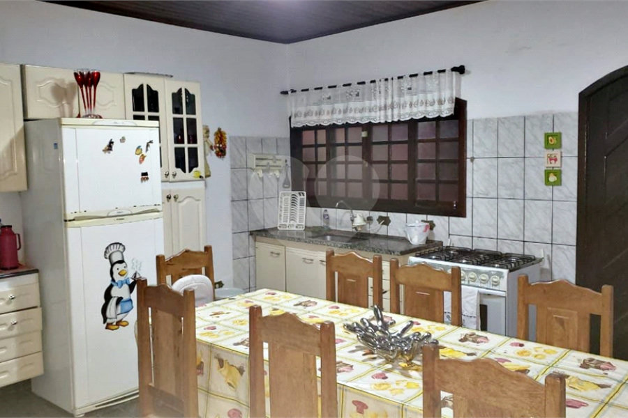 Sítio à venda com 6 quartos em Pavão (canguera), São Roque, SP