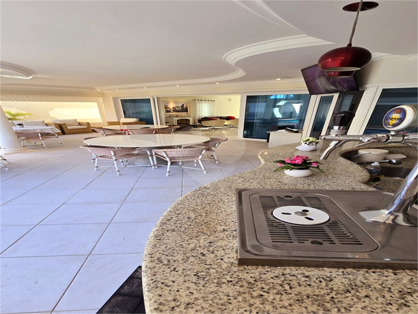 Casa à venda com 4 suítes no condomínio Jardim Residêncial da Villa Suiça, Indaiatuba - SP