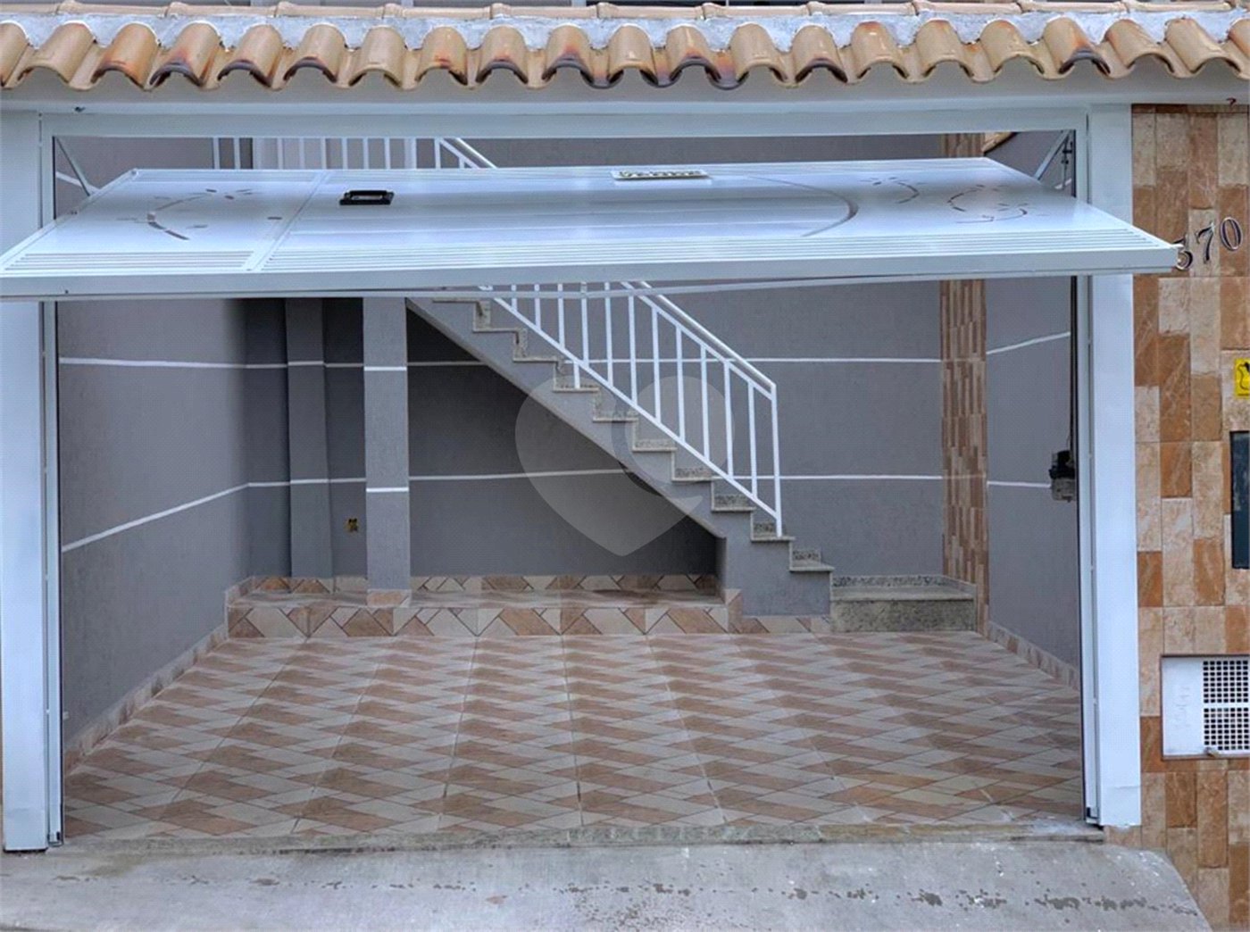 Sobrado à venda com 3 quartos, sendo 1 suíte, em Tremembé, São Paulo, SP