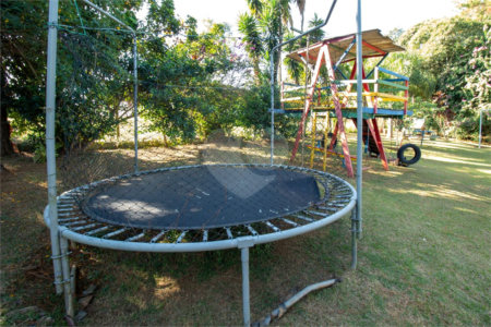 Chácara à venda com 7 quartos, sendo 6 suítes, em Saboó, São Roque, SP