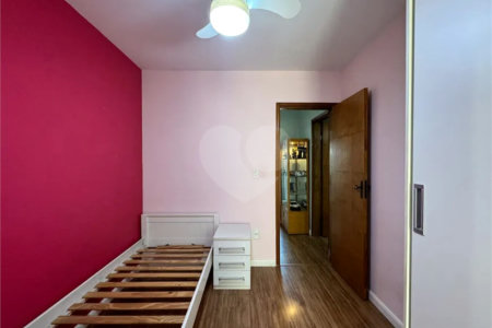 Casa à venda com 3 suítes em Água Fria, São Paulo, SP