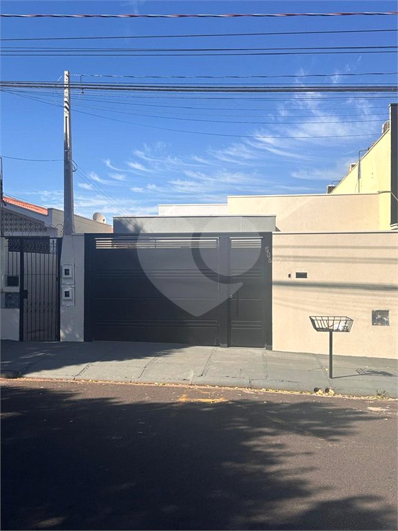 Casa à venda com 4 quartos em Vila Cidade Industrial (vila Xavier), Araraquara, SP