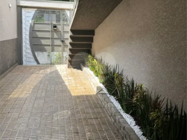 Sobrado à venda com 2 suítes em Piqueri, São Paulo, SP