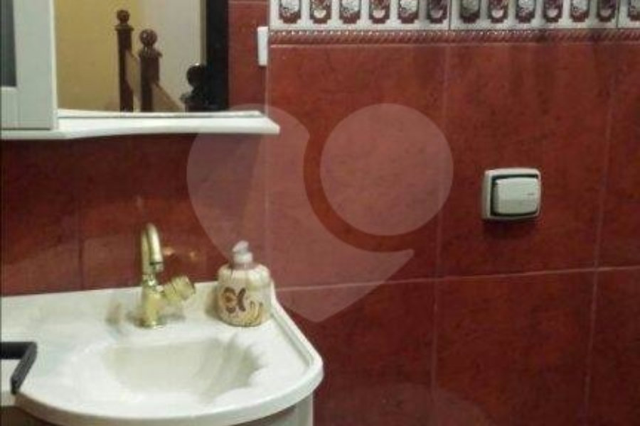 Casa à venda com 3 quartos, sendo 1 suíte, no condomínio Jardim das Pedras, São Paulo - SP