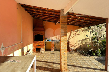 Casa à venda com 2 quartos, sendo 1 suíte, em Jardim Realce, Suzano, SP