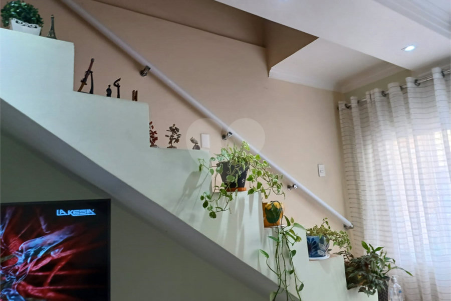 Sobrado à venda com 4 quartos, sendo 1 suíte, em Tremembé, São Paulo, SP