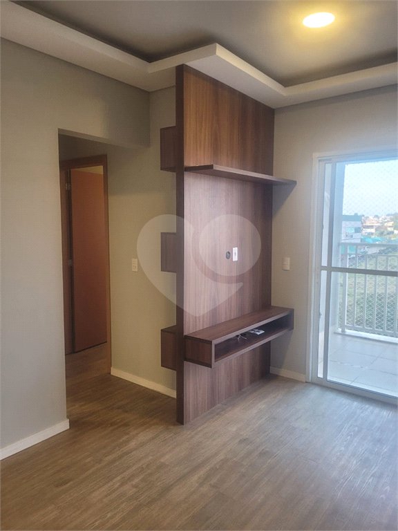 Apartamento à venda ou para alugar com 3 quartos, sendo 1 suíte, em Vila Norma, Salto, SP