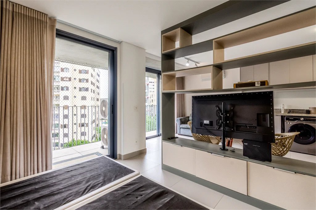 Apartamento à venda com 1 suíte em Jardim das Bandeiras, São Paulo, SP