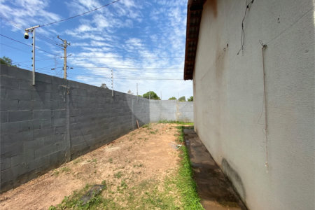 Casa Térrea à venda com 2 quartos em Petrópolis, Várzea Grande, MT