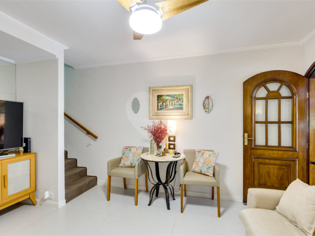 Casa à venda com 3 quartos, sendo 1 suíte,  no condomínio Village Bahamas, São Paulo - SP