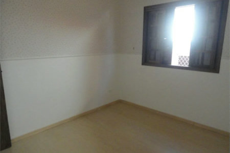 Sobrado à venda com 3 quartos, sendo 1 suíte, em Parque Ipê, São Paulo, SP
