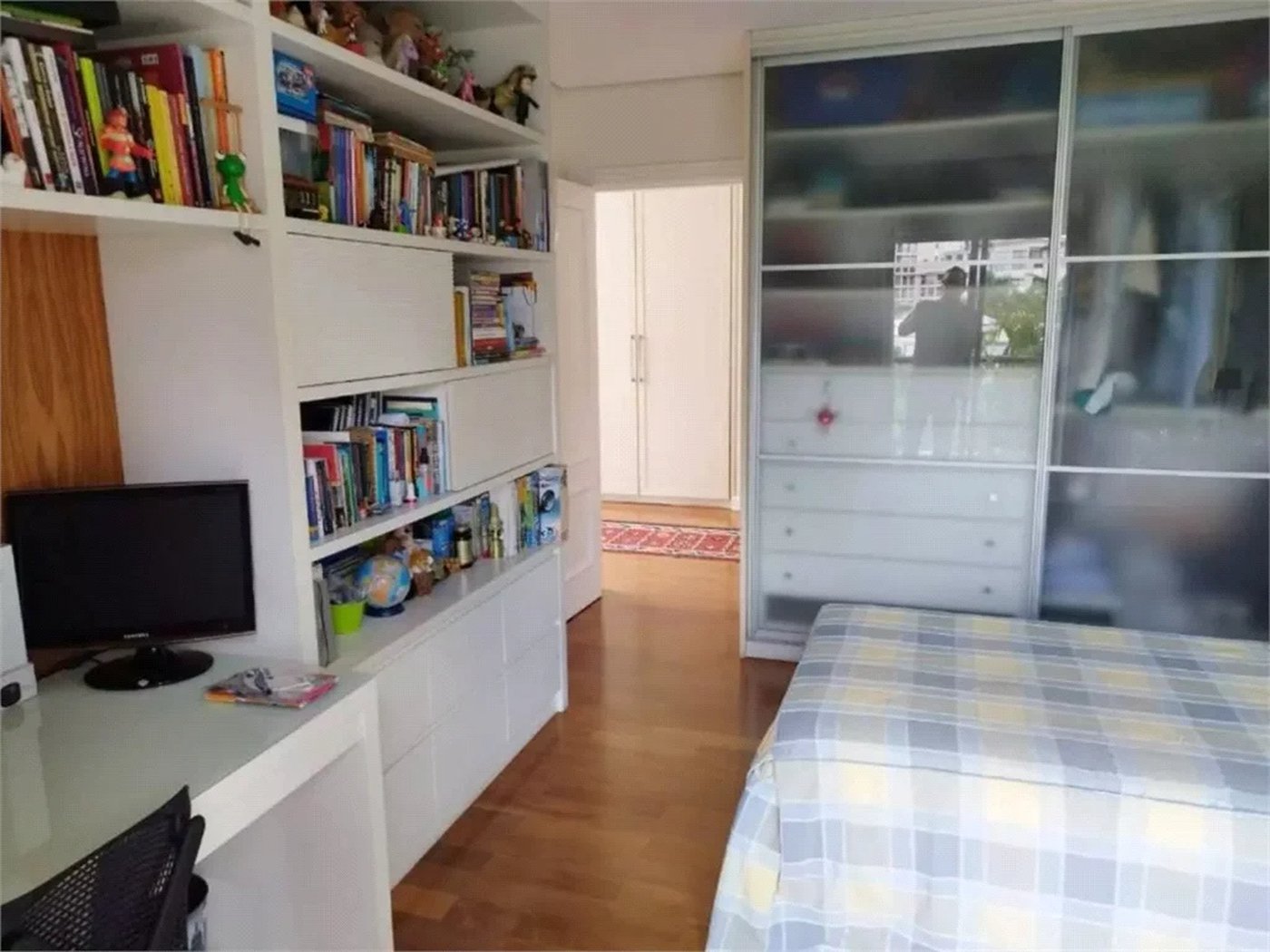 Casa à venda ou para alugar com 4 suítes no condomínio Solares Vila Europa, São Paulo - SP