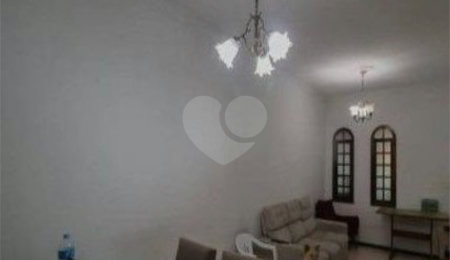 Casa à venda com 3 quartos em Jardim Santa Francisca, Guarulhos, SP