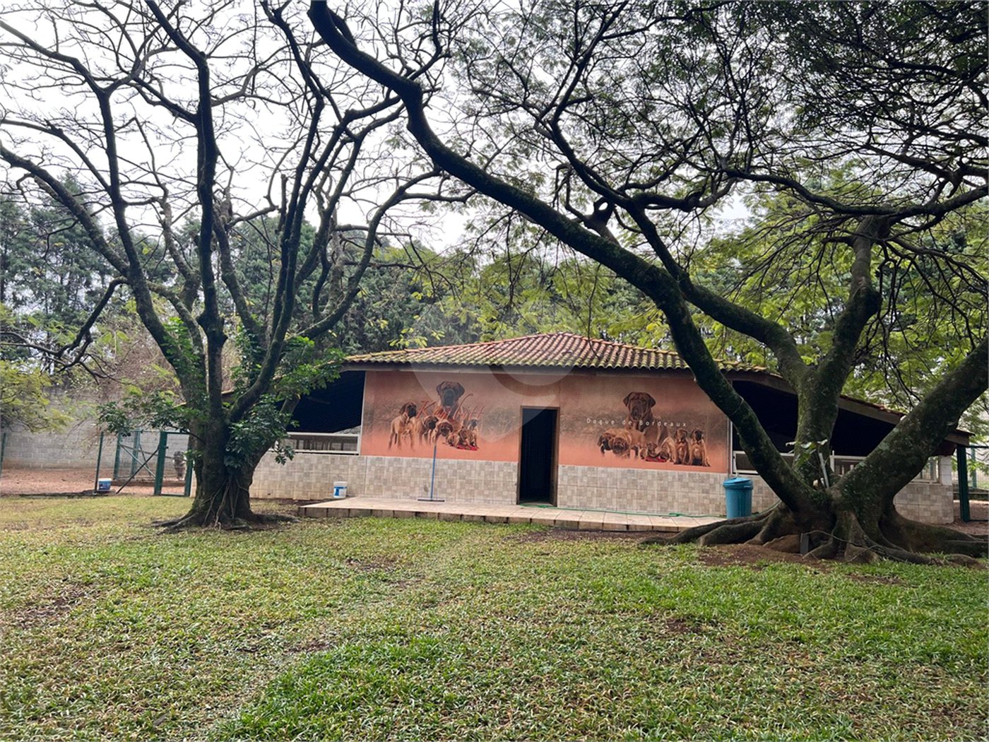 Chácara à venda com 10 quartos, sendo 16 suítes, em Chácaras do Pinhal (pinhal), Cabreúva, SP