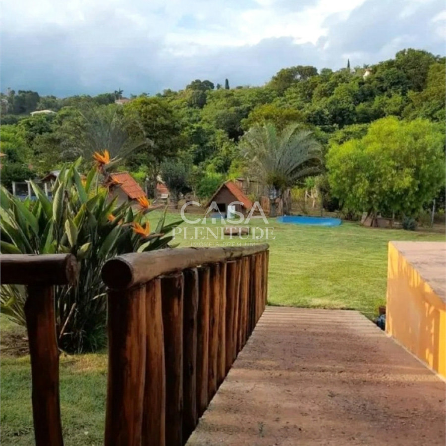 Chácara à venda com 2 suítes em Araçoiaba da Serra, SP
