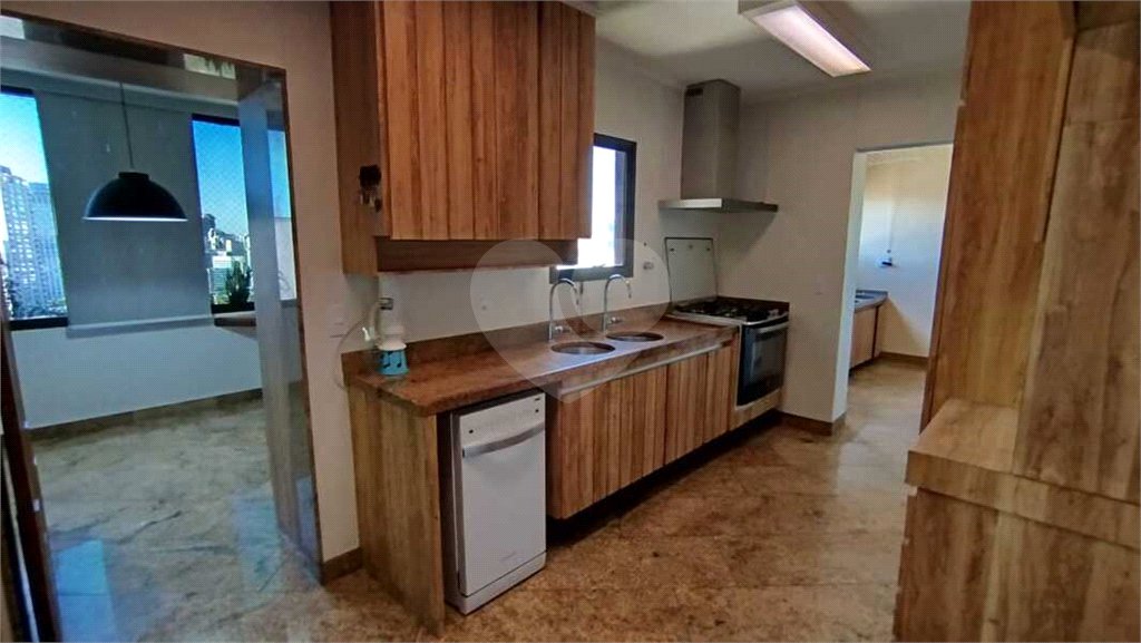 Duplex para alugar com 3 suítes em Real Parque, São Paulo, SP