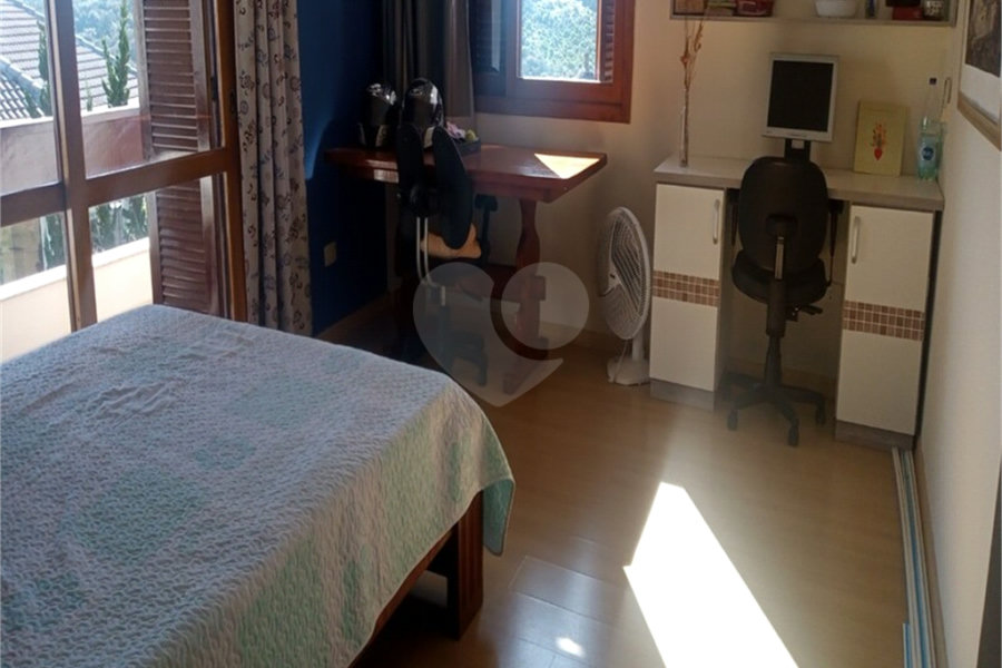 Casa à venda com 5 suítes em Serra da Cantareira, Mairiporã, SP