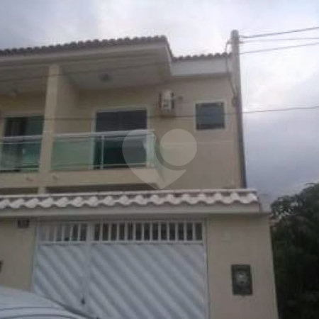 Casa à venda com 3 quartos em Campo Grande, Rio de Janeiro, RJ