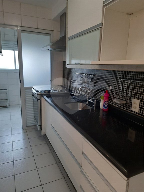 Apartamento à venda ou para alugar com 3 quartos, sendo 1 suíte, em Cidade São Francisco, São Paulo, SP