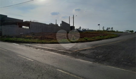 Terreno à venda no Centro, Bom Jesus dos Perdões, SP