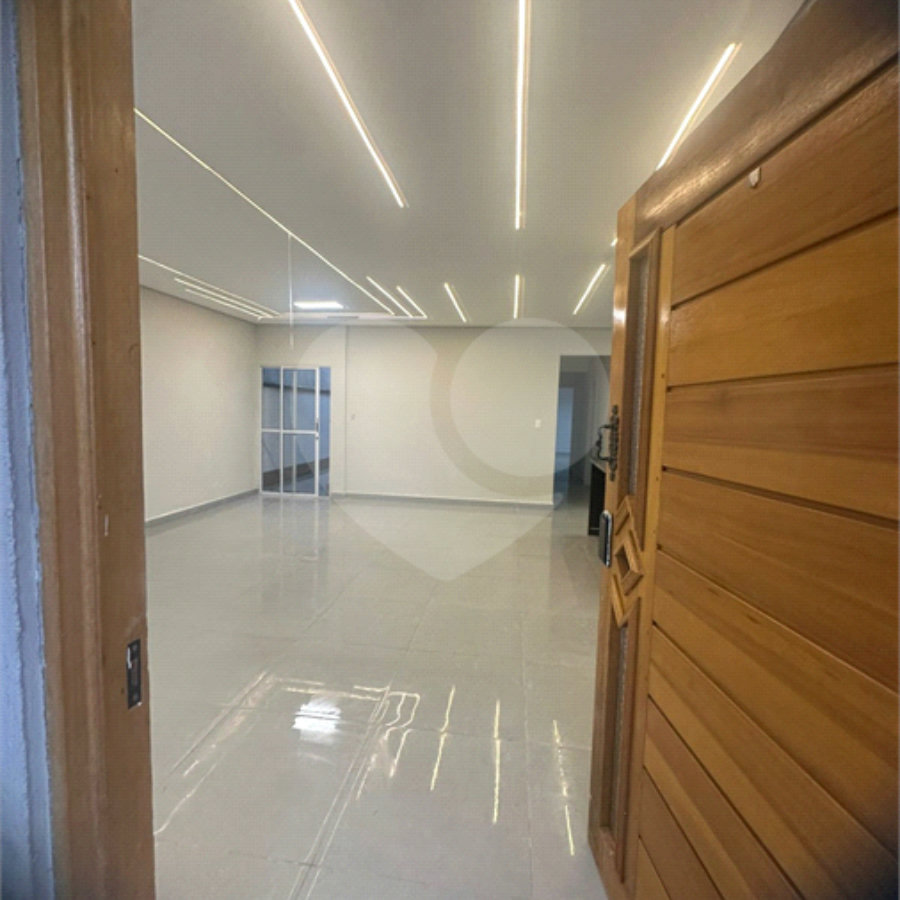 Casa paa alugar condominio VEneza Mogi das cruzes