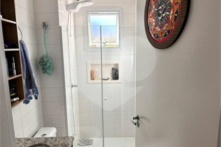 Apartamento à venda com 3 quartos, sendo 1 suíte, em Vila Santa Teresa, Santo André, SP
