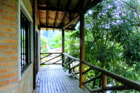 Casa à venda com 4 suítes no condomínio Estância Marambaia, Vinhedo - SP