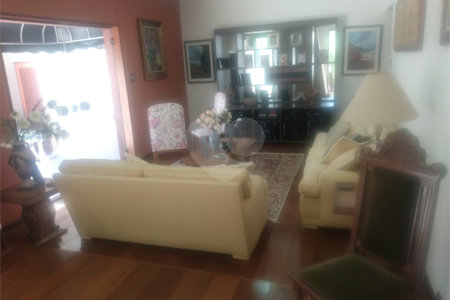 Casa à venda com 3 quartos, sendo 1 suíte, no Centro, Itapetininga, SP