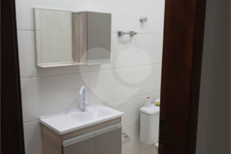 Casa de Vila à venda com 3 quartos, sendo 1 suíte, em Jardim Wanel Ville V, Sorocaba, SP