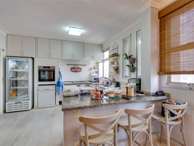 Apartamento à venda com 4 suítes em Jardim Marajoara, São Paulo, SP