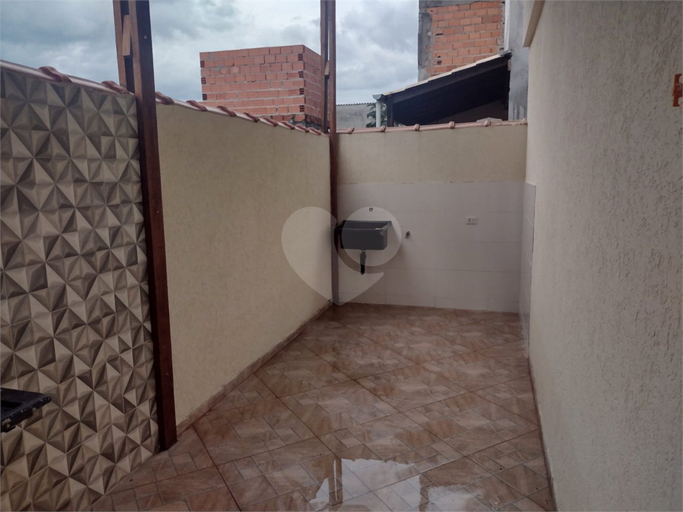 Casa Térrea à venda com 3 quartos, sendo 1 suíte, em Jardim Horto do Ipê, Itaquaquecetuba, SP