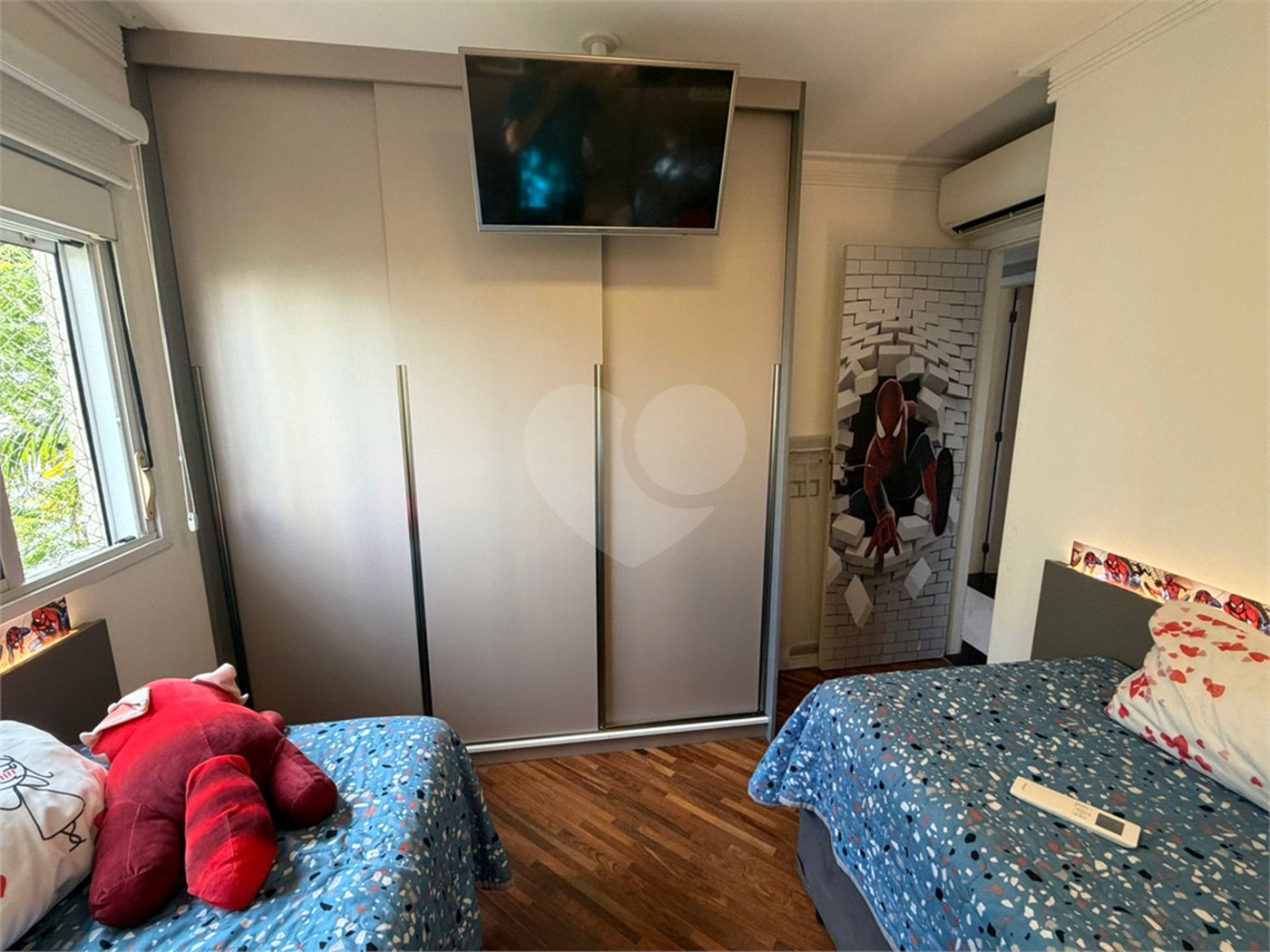 Apartamento à venda com 3 quartos, sendo 1 suíte,  em Vila Regente Feijó, São Paulo, SP