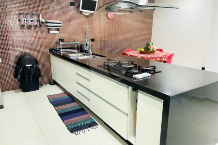 Casa à venda com 3 suítes em Jardim Londrina, São Paulo, SP