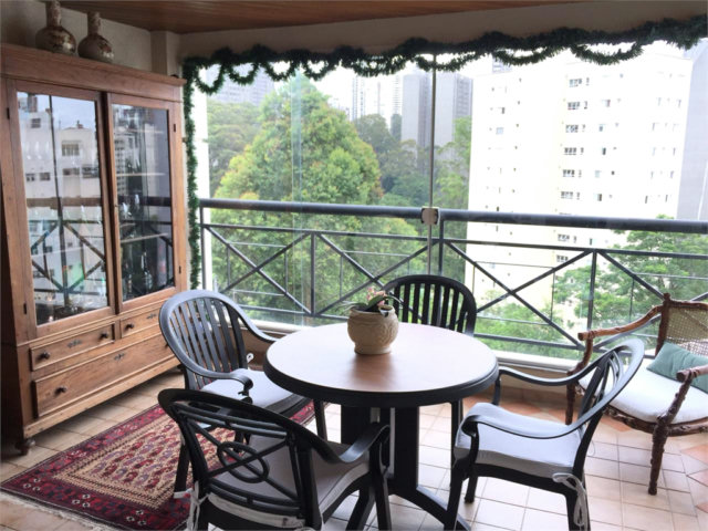 Apartamento à venda com 4 suítes em Morumbi, São Paulo, SP
