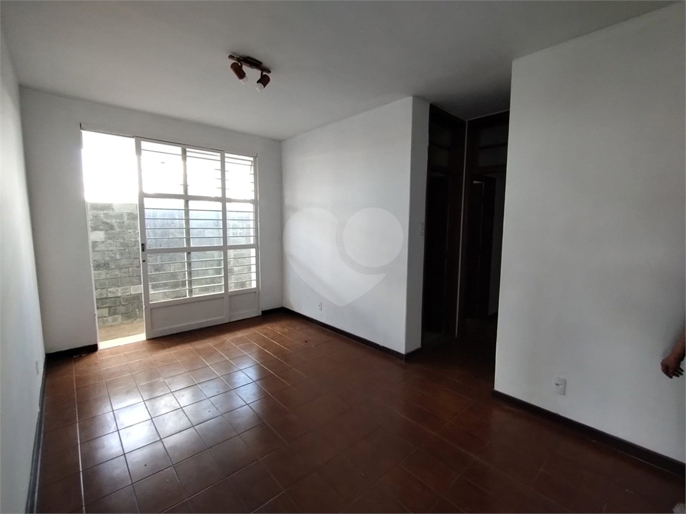 Casa à venda ou para alugar com 4 quartos, sendo 3 suítes,  no Centro, Itapetininga, SP