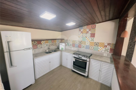 Casa em condomínio à venda com 4 quartos, sendo 3 suítes, em Manguinhos, Armação dos Búzios, RJ