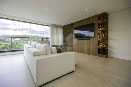 Apartamento à venda com 3 suítes em Cidade Jardim, São Paulo, SP