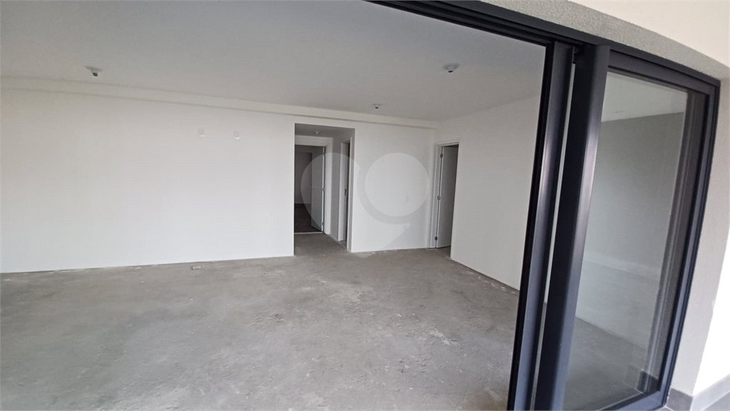 Apartamento à venda com 4 quartos, sendo 2 suítes,  em Água Branca, São Paulo, SP