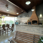 Casa à venda com 4 quartos, sendo 3 suítes, no condomínio Terras de Mont Serrat, Salto - SP