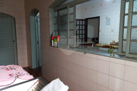 Casa à venda com 5 quartos, sendo 1 suíte,  em Jardim Anhangüera, Ribeirão Preto, SP