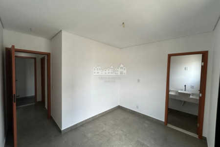 Apartamento à venda com 2 quartos, sendo 2 suítes, no Centro de Atibaia - SP