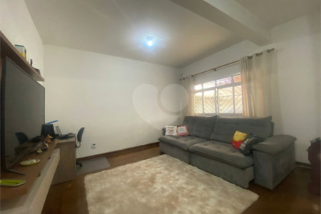 Sobrado à venda com 4 quartos em Vila Gustavo, São Paulo, SP