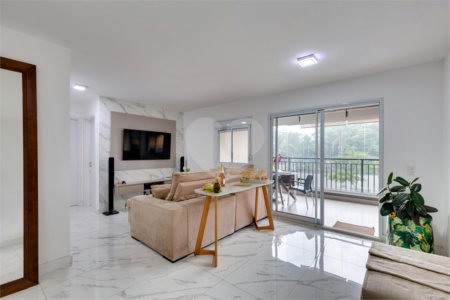Apartamento à venda com 2 suítes em Santo Amaro, São Paulo, SP