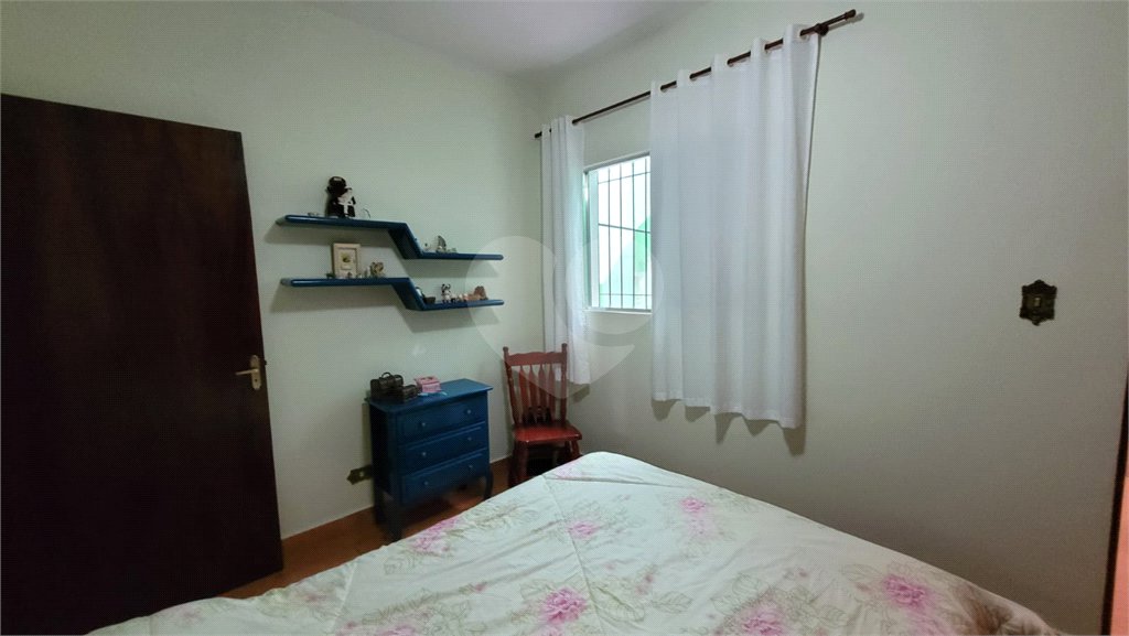 Casa à venda com 4 quartos, sendo 1 suíte, em Parque Maria Domitila, São Paulo, SP