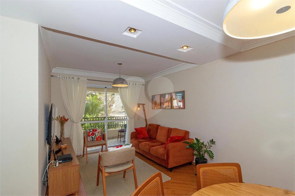 Apartamento à venda com 3 quartos, sendo 1 suíte, em Jardim Marajoara, São Paulo, SP