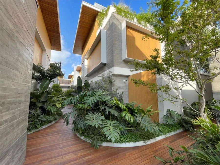 Ibiá House | Jardim Paulistano - 660 m² | 4 suítes | 6 vagas | Piscina privativa | Elevador | Projeto Perkins&Will