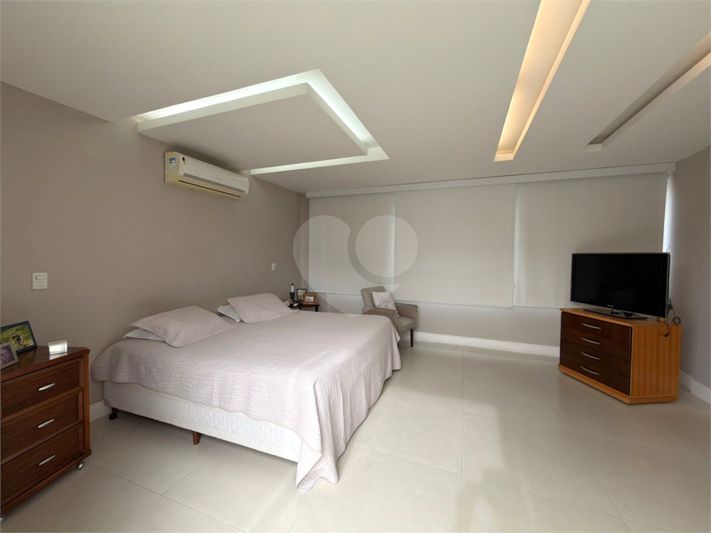 Casa à venda com 4 suítes em Portinho, Cabo Frio, RJ